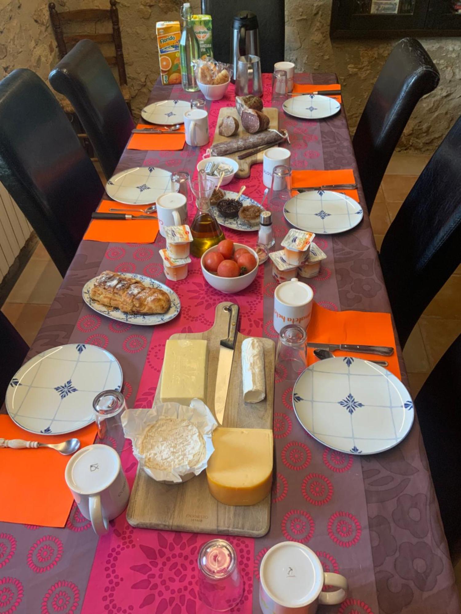 Can Canaleta Hotel Rural 산타콜로마데파르네스 외부 사진